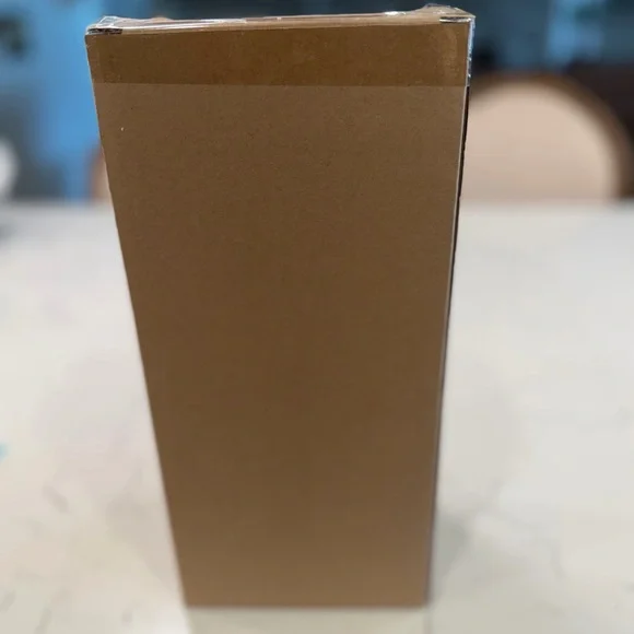 Stanley 40 oz. TYLA TYGER Quencher Tumbler -Brown/Gold Travel Mug.  NEW IN BOX.. - Picture 6 of 7